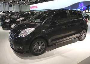 2010-Toyota-Yaris-R-1.jpg